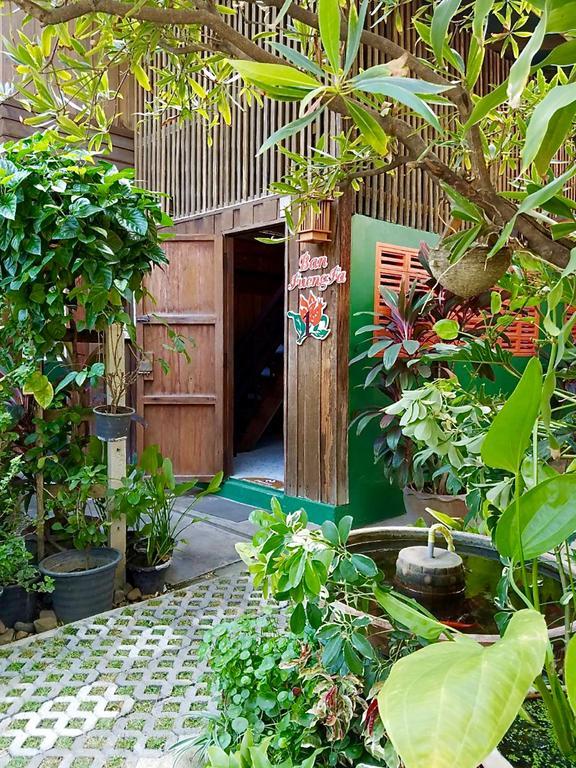Siriwan Hostel เชียงใหม่ ภายนอก รูปภาพ