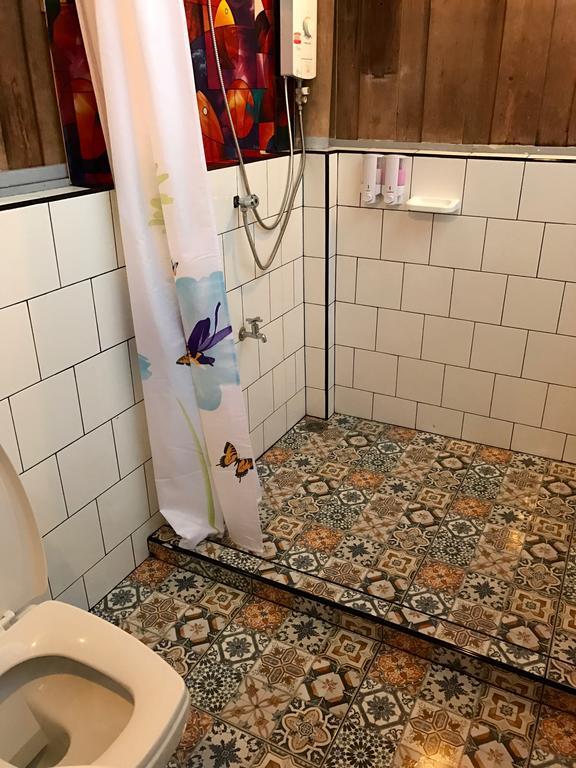 Siriwan Hostel เชียงใหม่ ภายนอก รูปภาพ