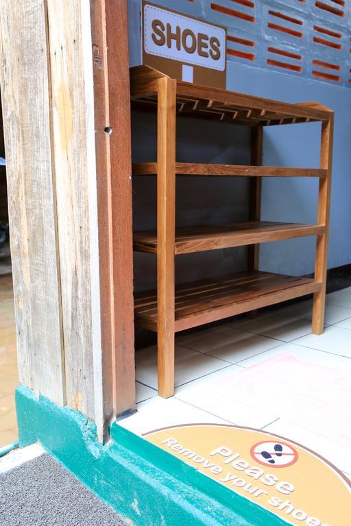 Siriwan Hostel เชียงใหม่ ภายนอก รูปภาพ
