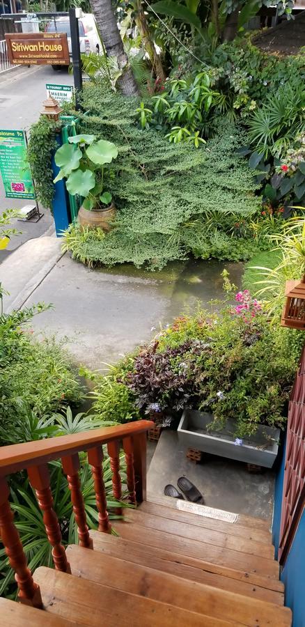 Siriwan Hostel เชียงใหม่ ภายนอก รูปภาพ