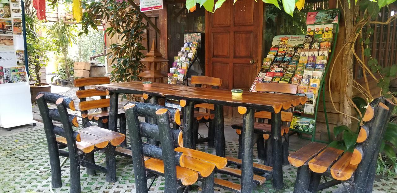 Siriwan Hostel เชียงใหม่ ภายนอก รูปภาพ