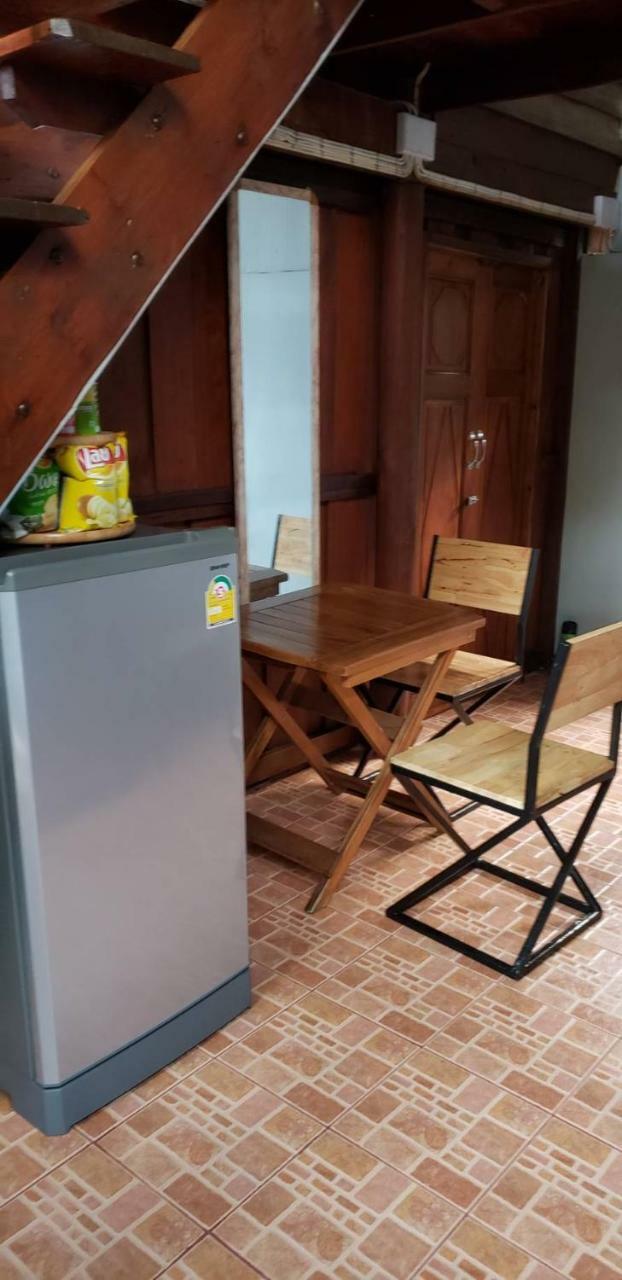 Siriwan Hostel เชียงใหม่ ภายนอก รูปภาพ