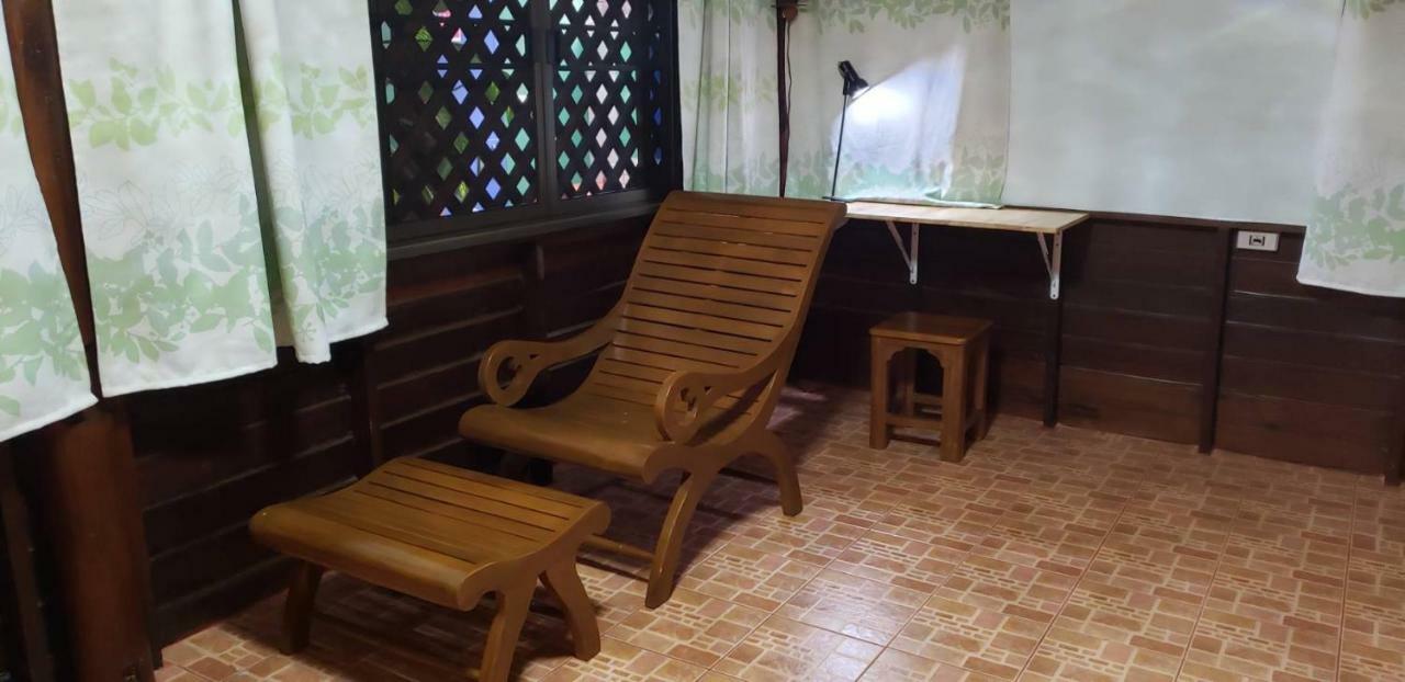 Siriwan Hostel เชียงใหม่ ภายนอก รูปภาพ